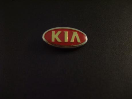 Kia (Zuid-Koreaans automerk), goudkleurige letters, logo
